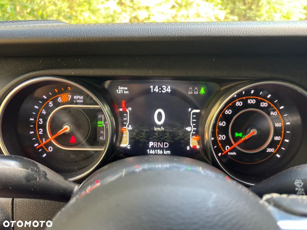 Jeep Wrangler Unlimited GME 2.0 Turbo Sahara - 13