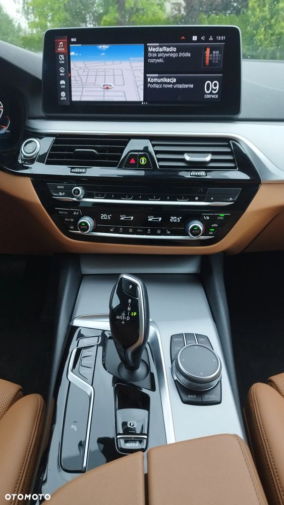 BMW Seria 5 520i mHEV Business Edition - 17