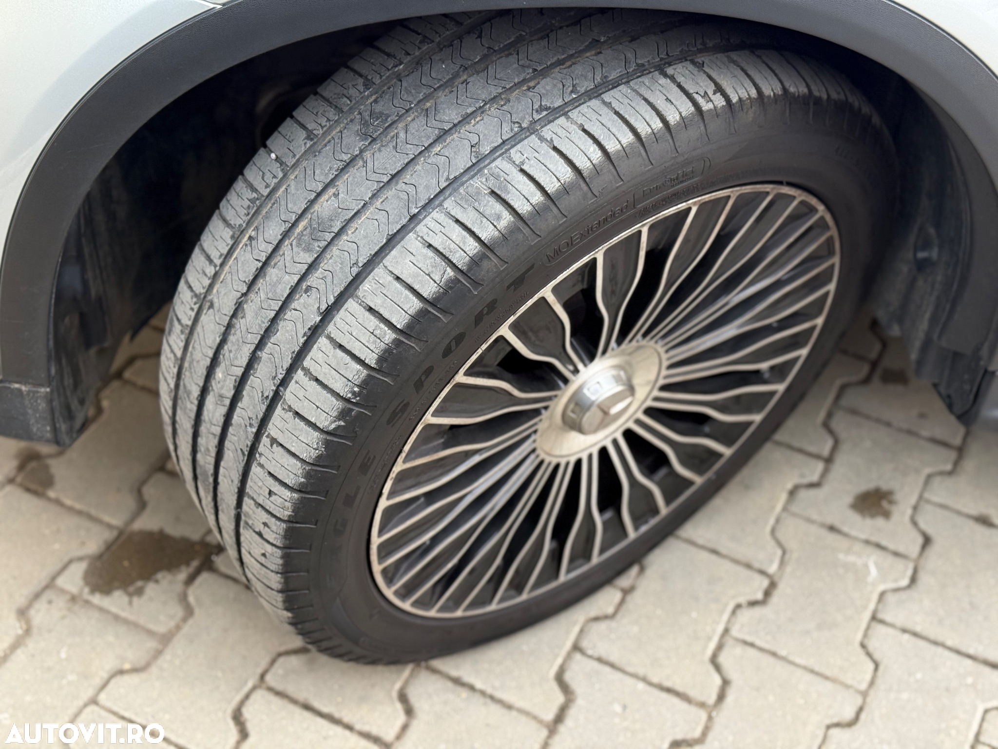 Mercedes-Benz GLC 250 d 4MATIC - 35
