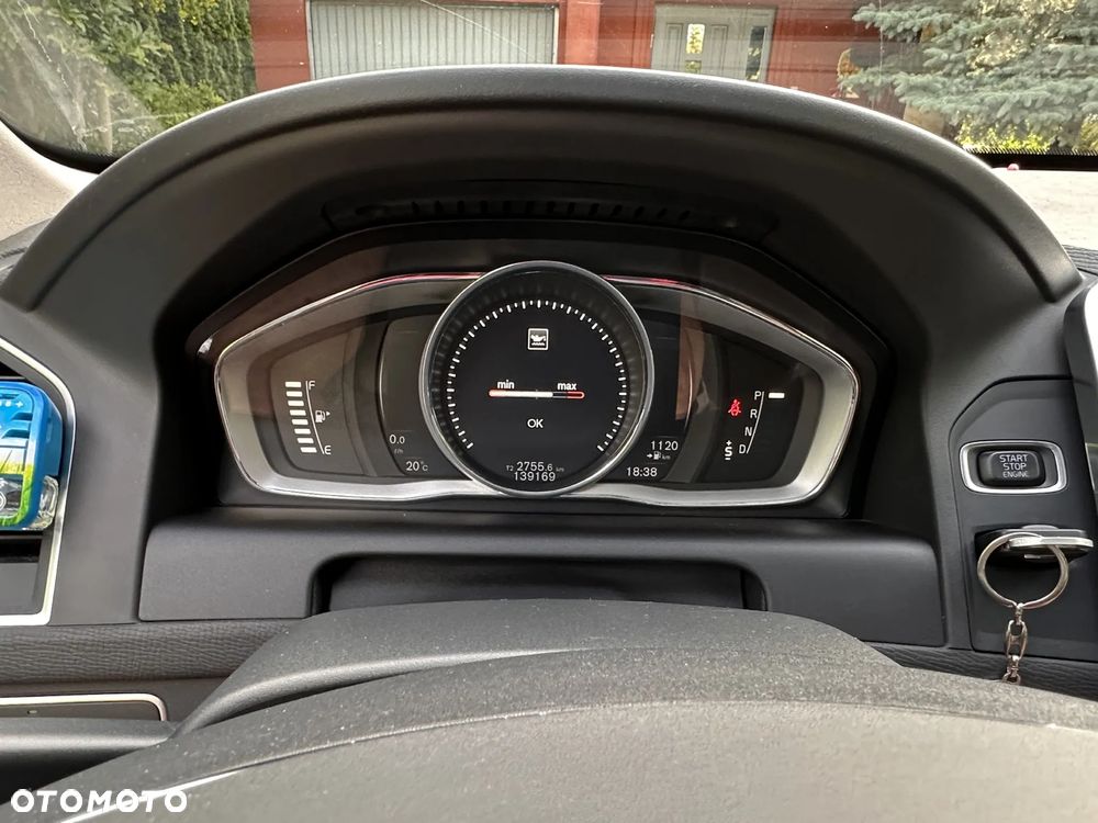 Volvo XC 60 D4 AWD Summum - 12