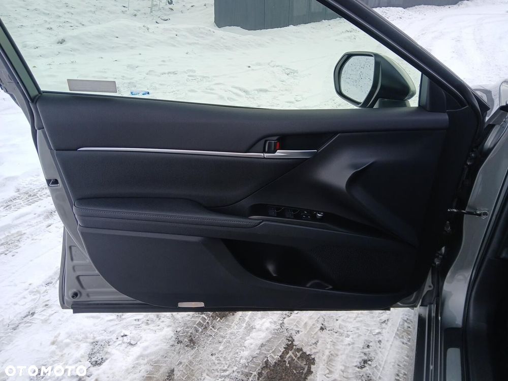 Toyota Camry 2.5 Hybrid Executive CVT - 19