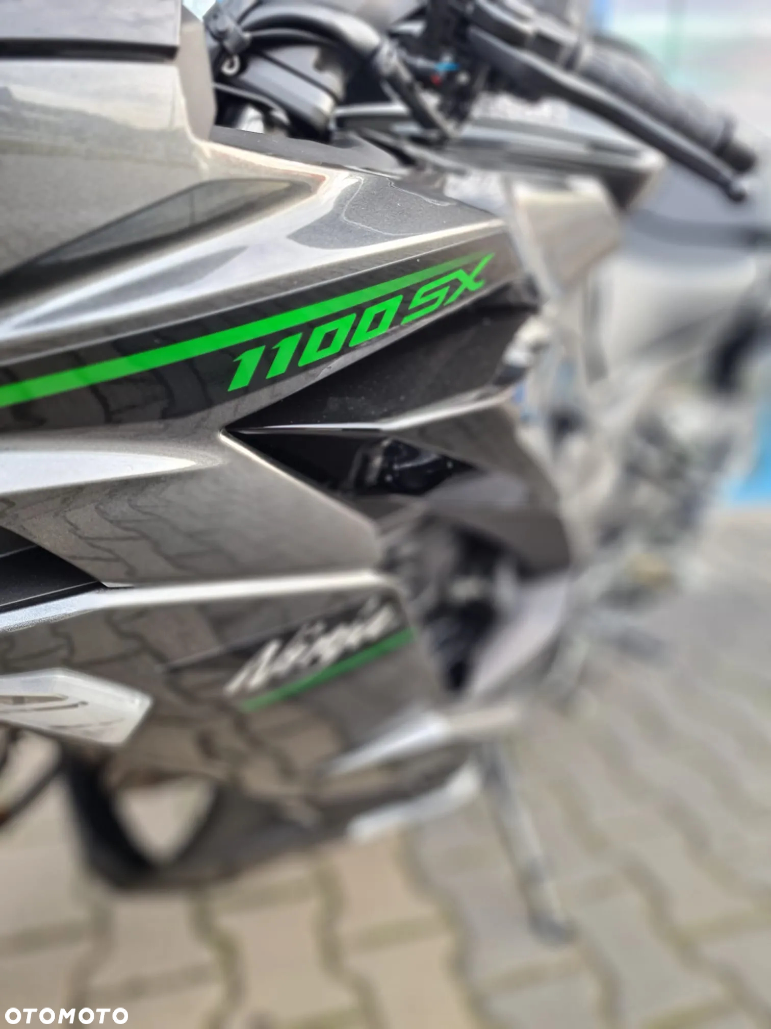 Kawasaki Ninja 1000 SX - 9