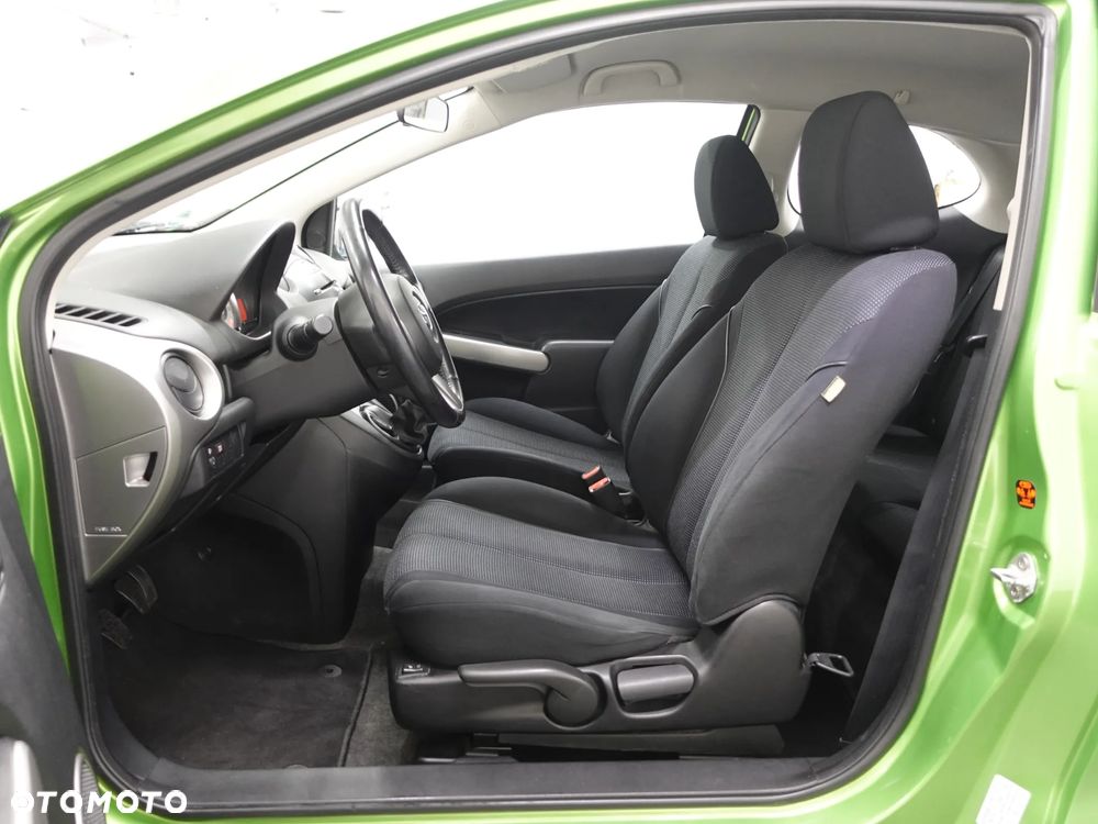 Mazda 2 - 21