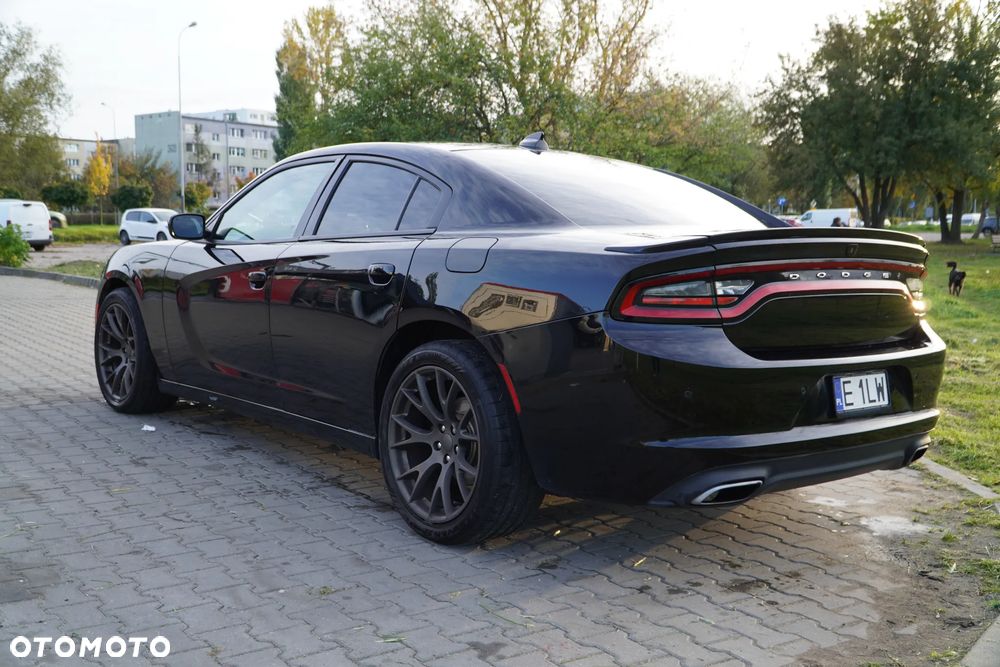 Dodge Charger 2018 photo 2