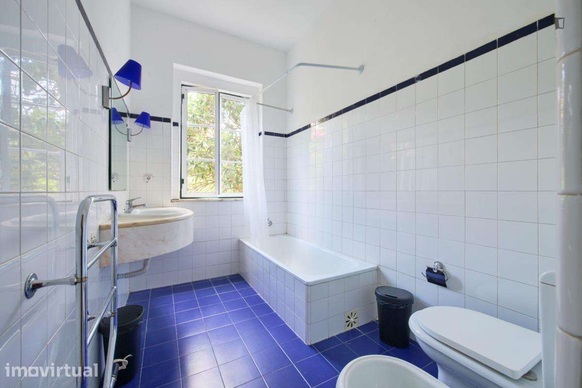 Quarto - localizado em São Bento Lisbon - Grande imagem: 2/35