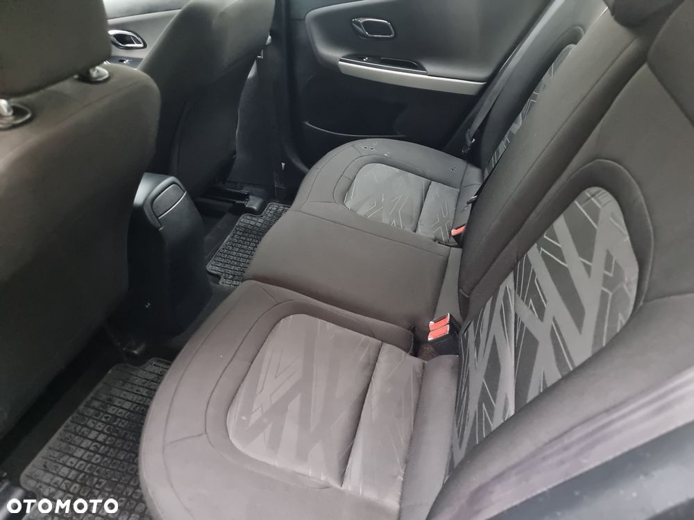 Kia Ceed 1.6 GDI Spirit - 8