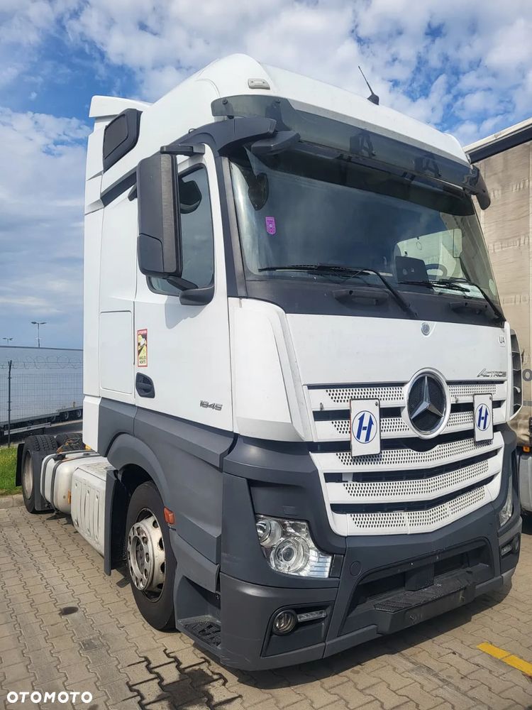 Mercedes-Benz Actros 1845