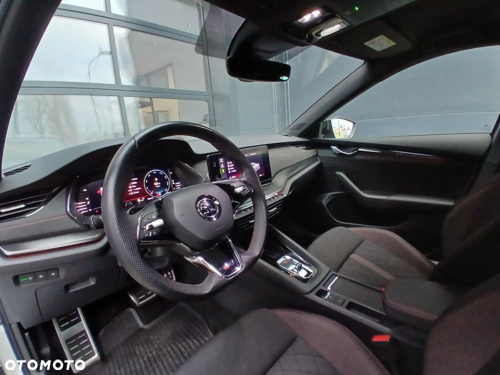 Skoda Octavia 2.0 TDI RS DSG - 14