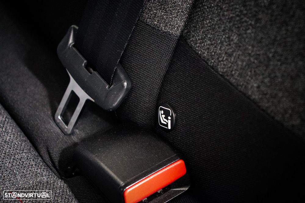 Citroën C3 1.2 PureTech Shine - 21