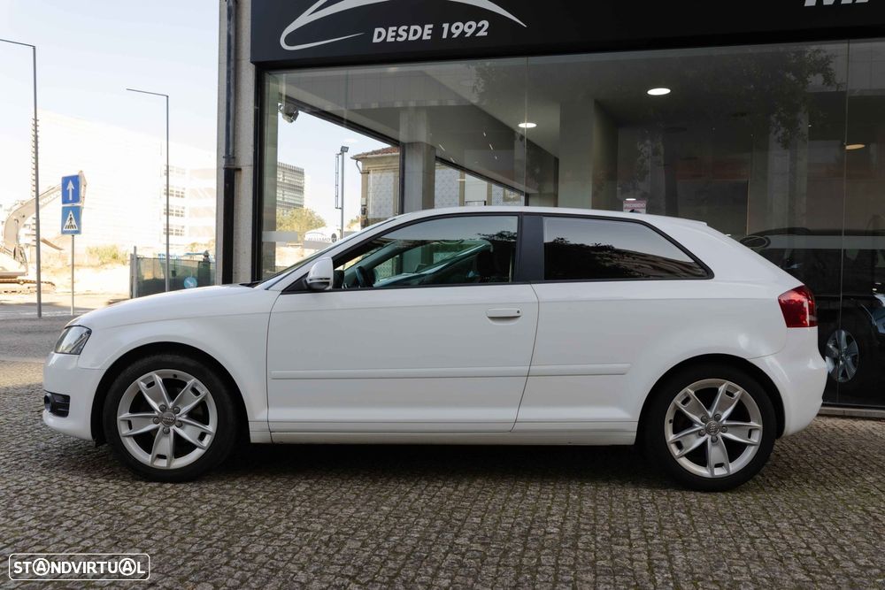 Audi A3 1.6 TDI Attraction - 2