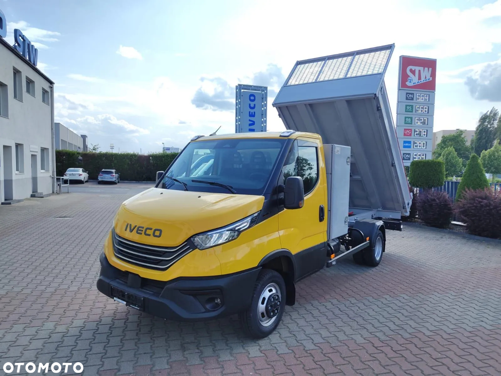 Iveco Daily 35C18H 3.0 Diesel, 6MT, Wywrot & ToolBox - 6