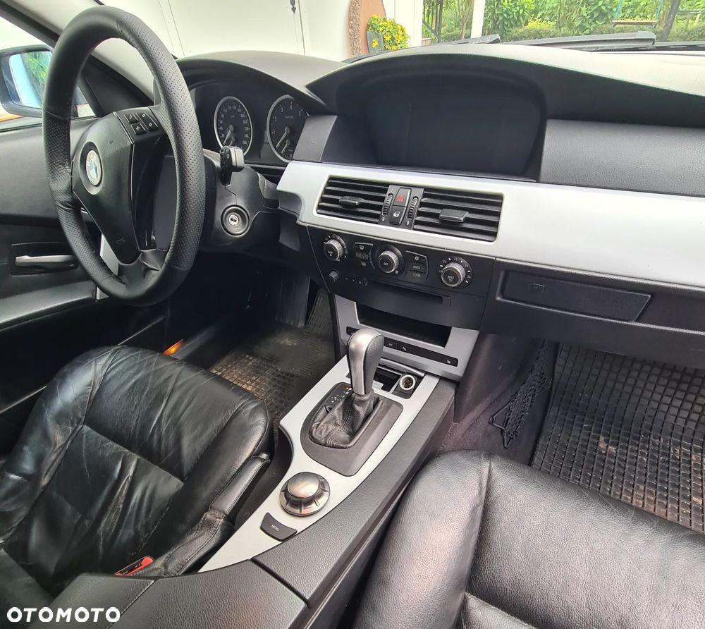 BMW Seria 5 525i - 21