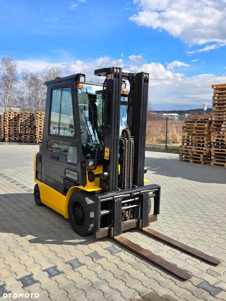 Caterpillar EP30K-PAC - 1