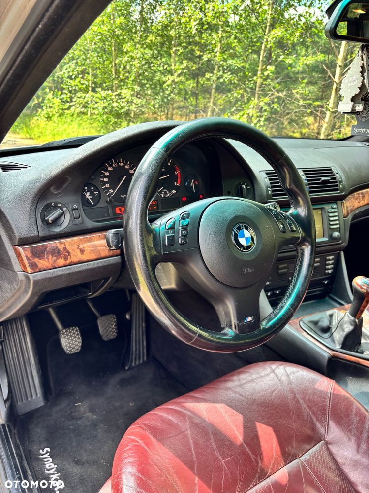 BMW Seria 5 - 8