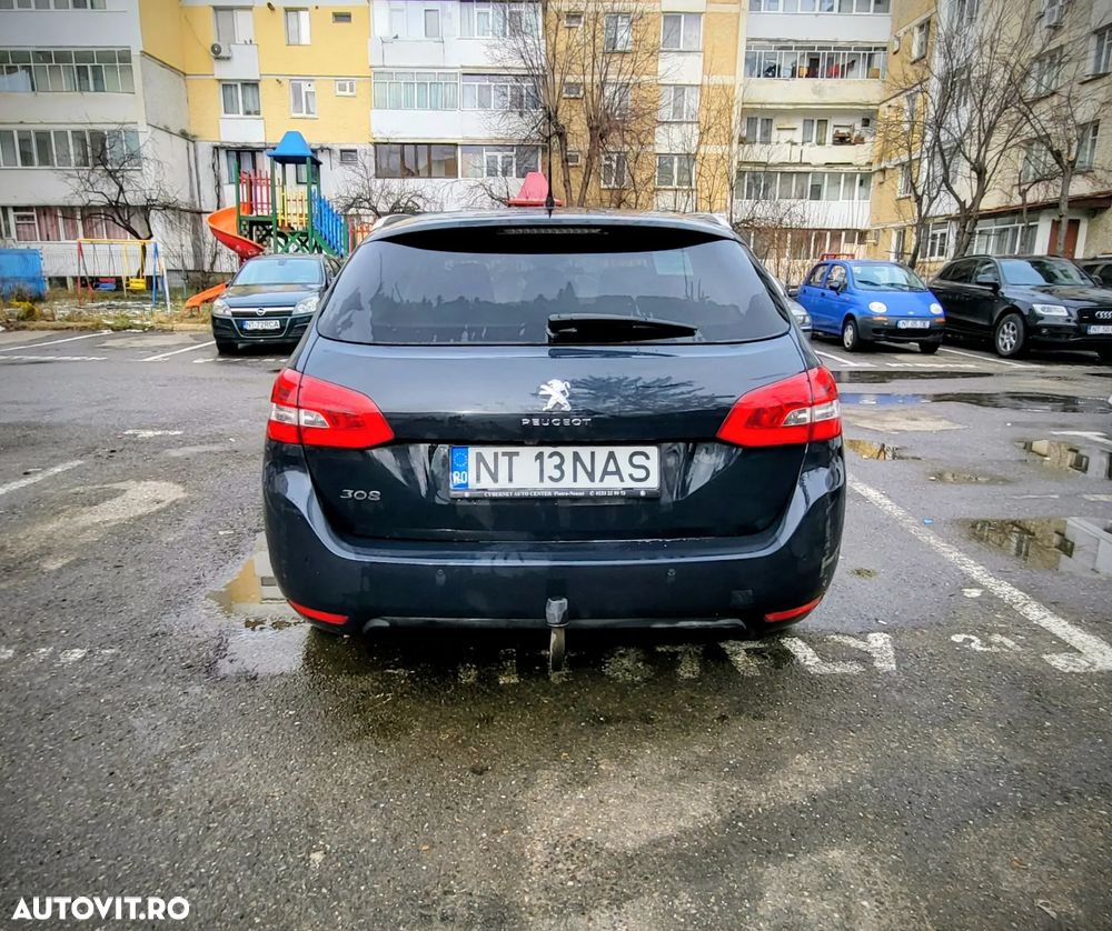 Peugeot 308 PureTech 110 Stop & Start Style - 4