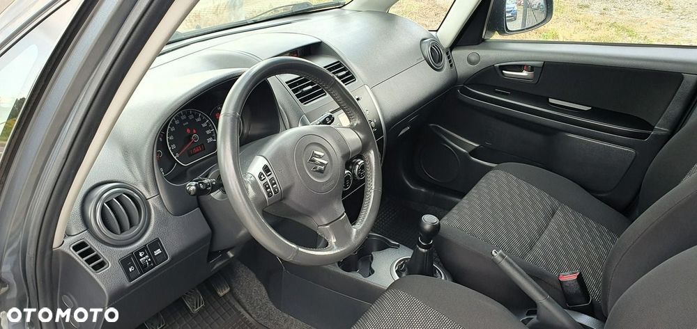 Suzuki SX4 - 5