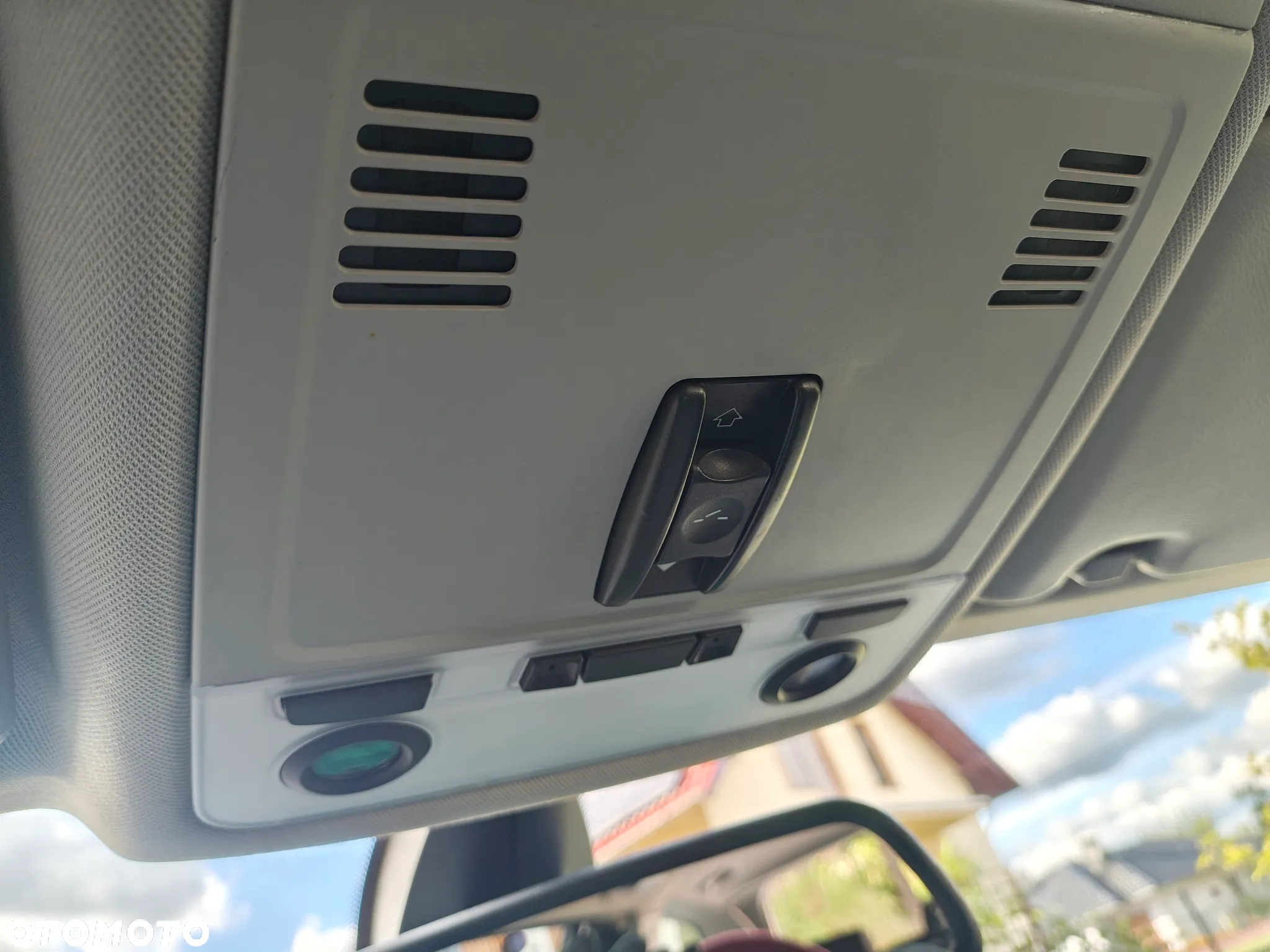BMW Seria 3 320i Touring - 16