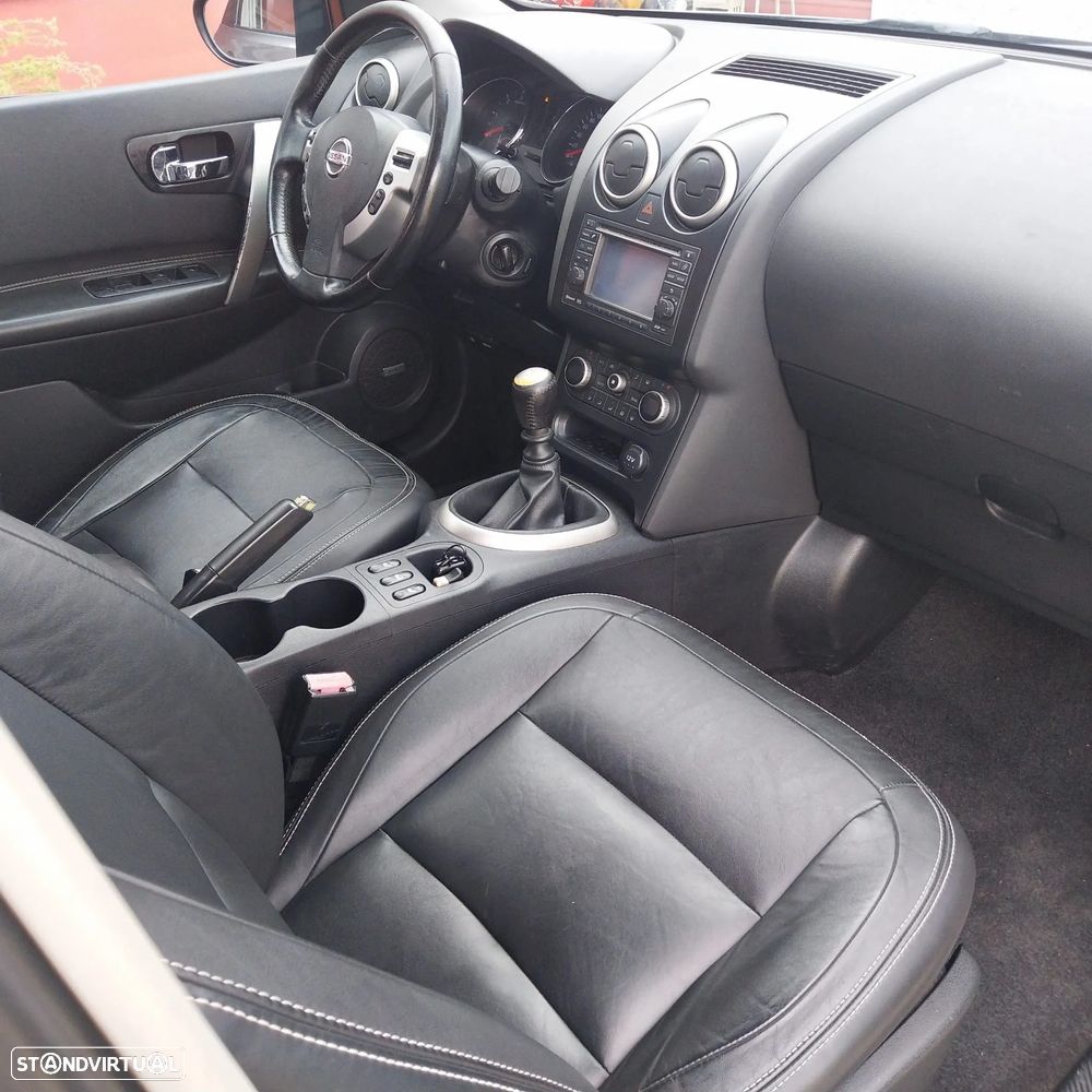 Nissan Qashqai +2 1.6 dCi Tekna Premium 18 - 22