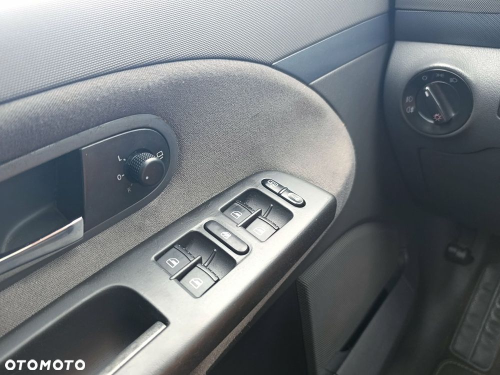 Seat Alhambra 1.8 20V Turbo Signo - 28
