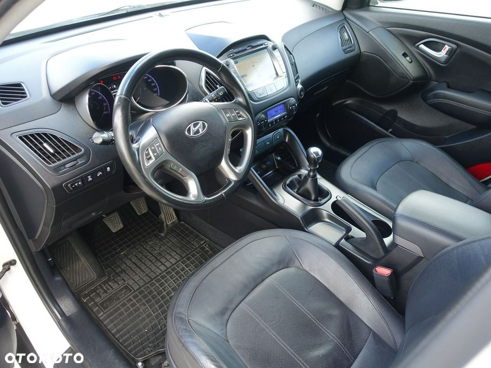 Hyundai ix35 - 11
