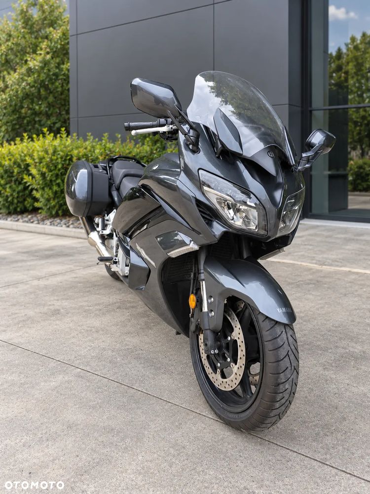 Yamaha FJR - 3