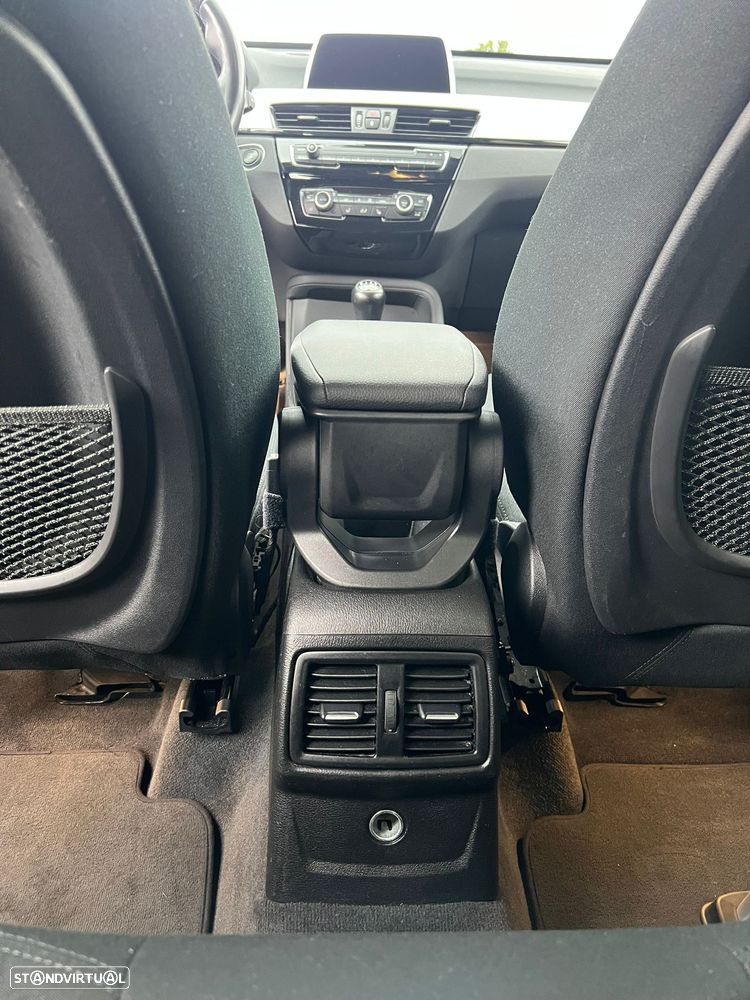 BMW X1 sDrive18d Advantage - 15