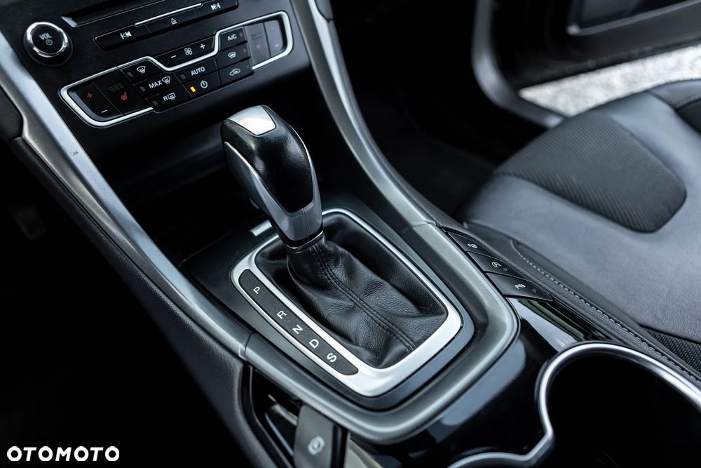 Ford Mondeo - 26