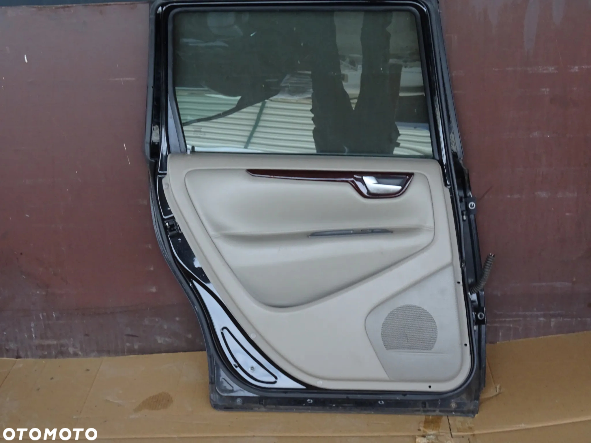 Drzwi Lewe Tył Volvo V70 II 019-26 (Gołe) - 3