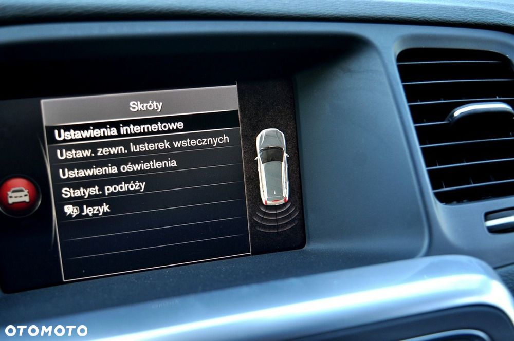 Volvo V60 D2 Drive-E Momentum - 29