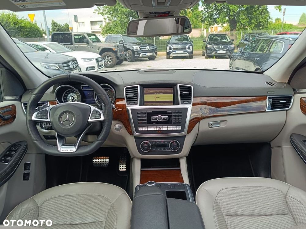 Mercedes-Benz GL - 7