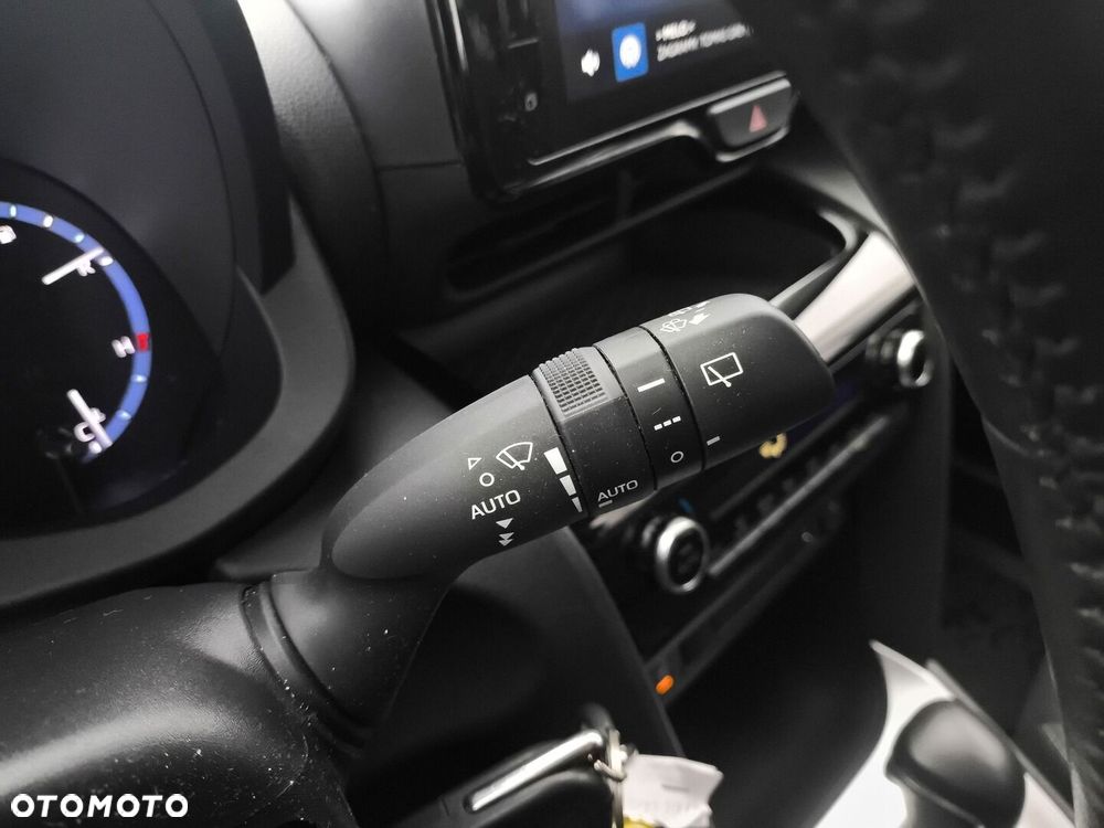 Toyota Yaris Cross Hybrid 1.5 Comfort - 27