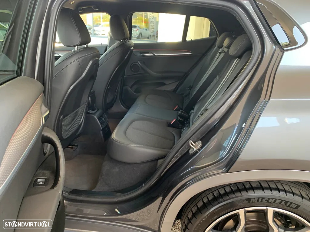 BMW X2 25 e xDrive Pack M - 25