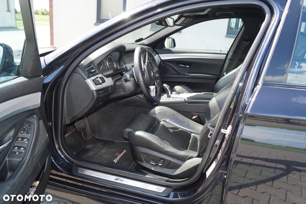 BMW Seria 5 535d - 33