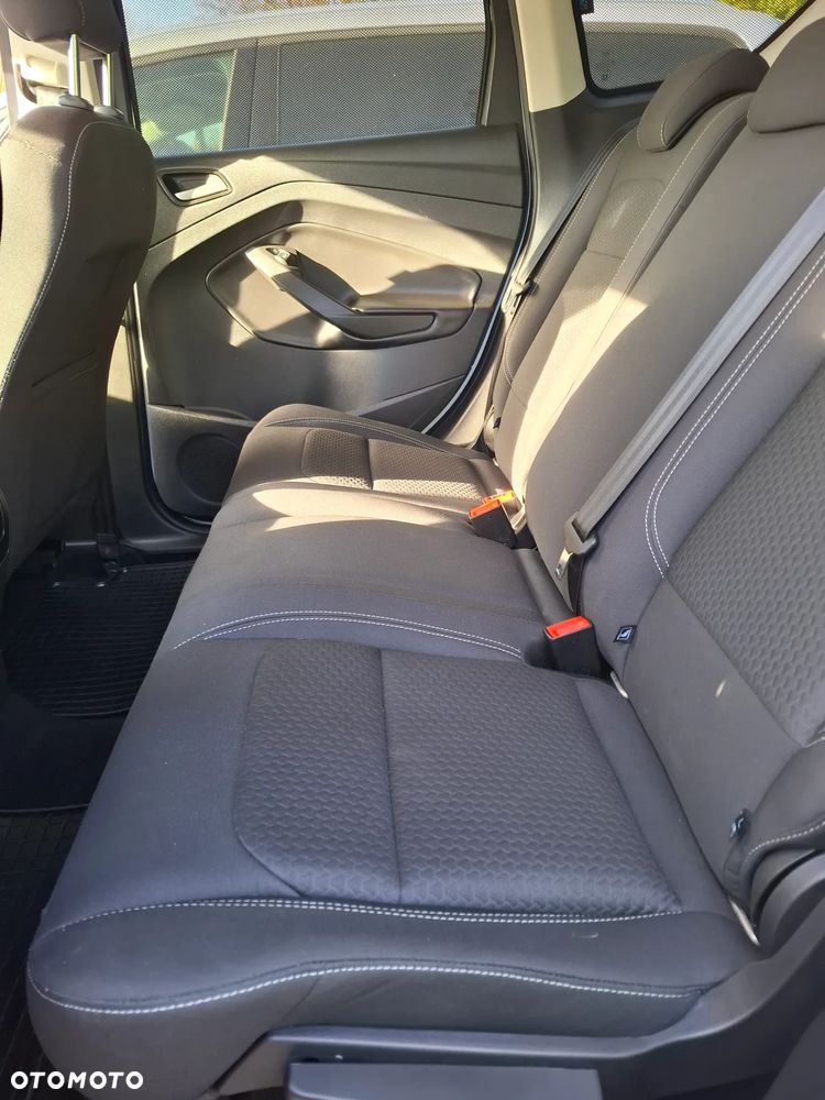 Ford Kuga 2.0 TDCi 2x4 Cool & Connect - 14