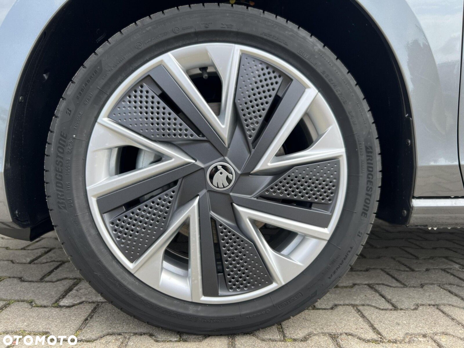 Skoda Superb 2.0 TDI SCR Edition 130 DSG - 11