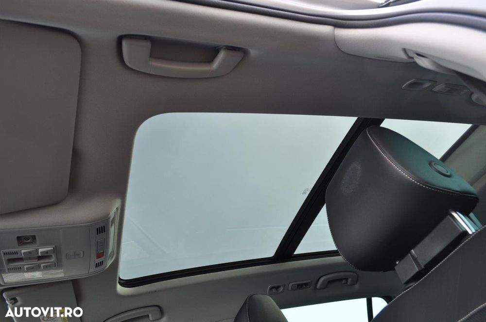 Skoda Superb 2.0 TDI DSG Premium Edition - 24