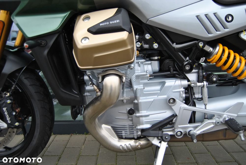 Moto Guzzi V100 Mandello - 11