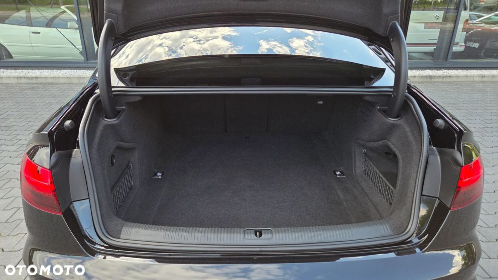Audi A4 Limousine - 29