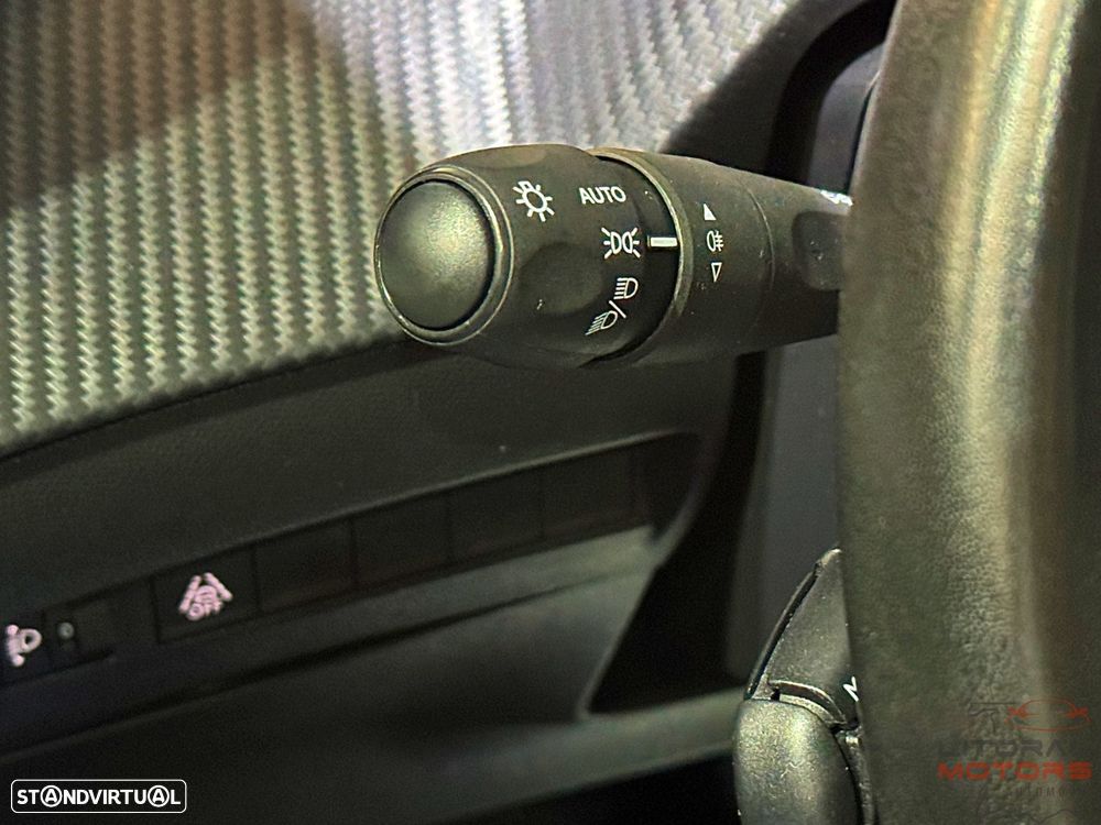 Peugeot 208 1.2 PureTech Active - 23