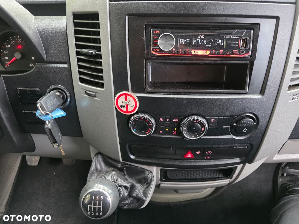 Volkswagen Crafter - 34