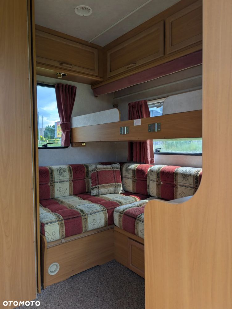 Avondale Coachcraft Dart 510 - 13