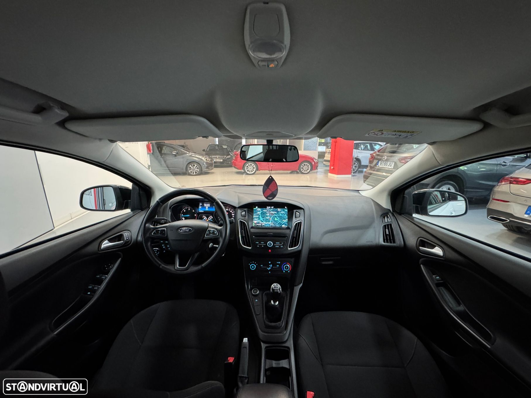 Ford Focus SW 1.5 TDCi Trend ECOnetic - 37