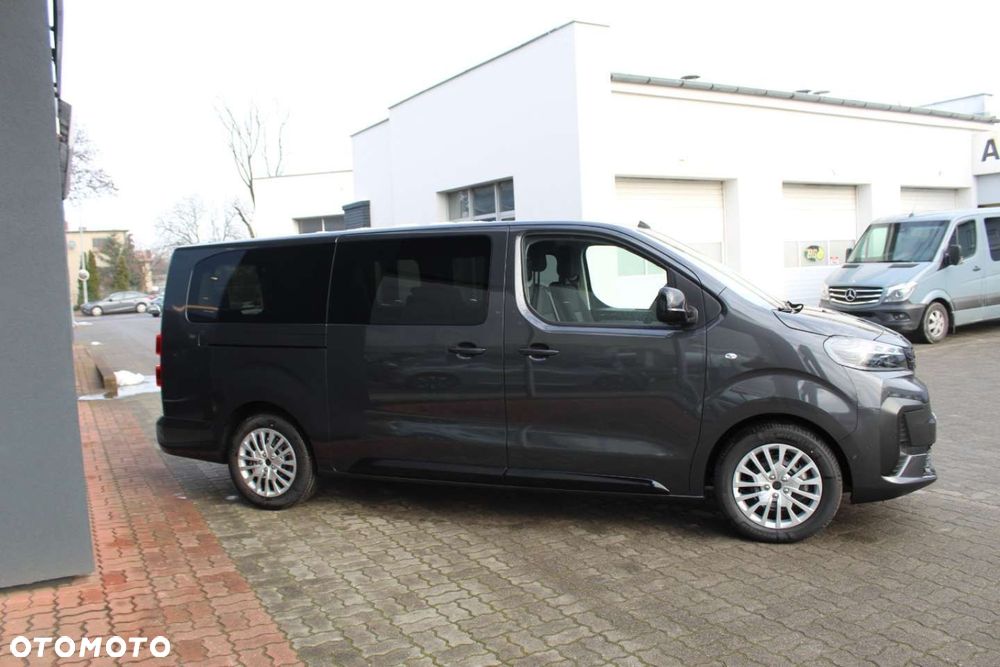 Peugeot Traveller - 6