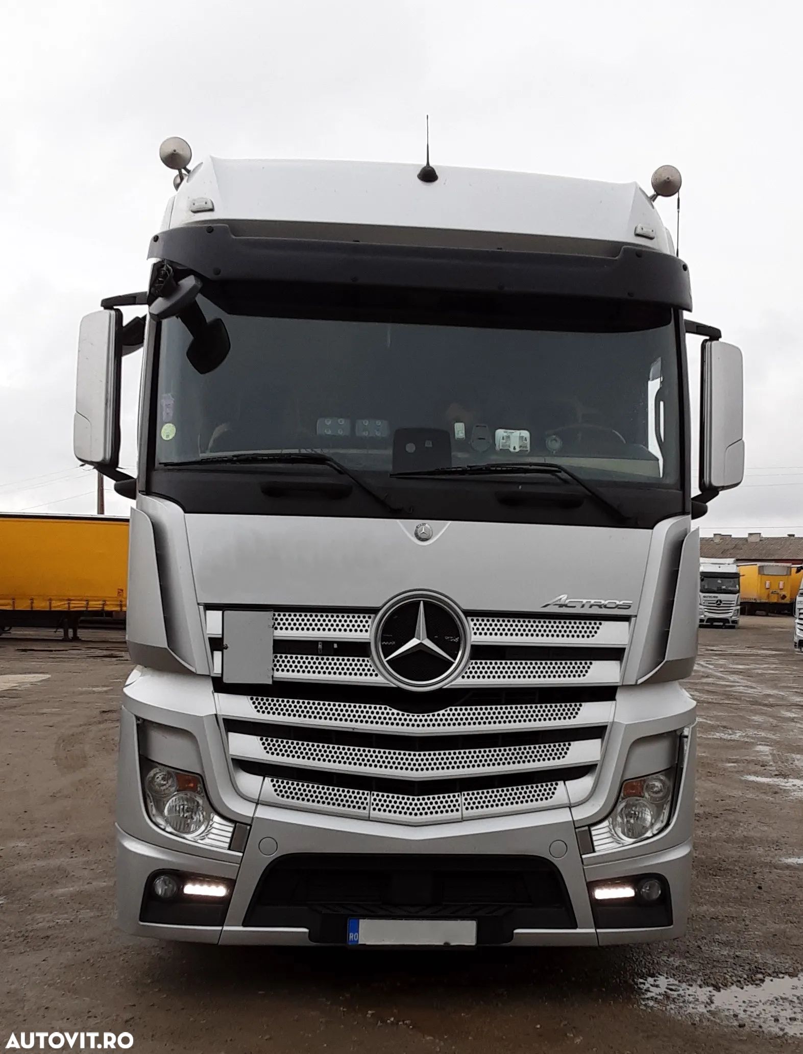 Mercedes-Benz 57 ACTROS - 1