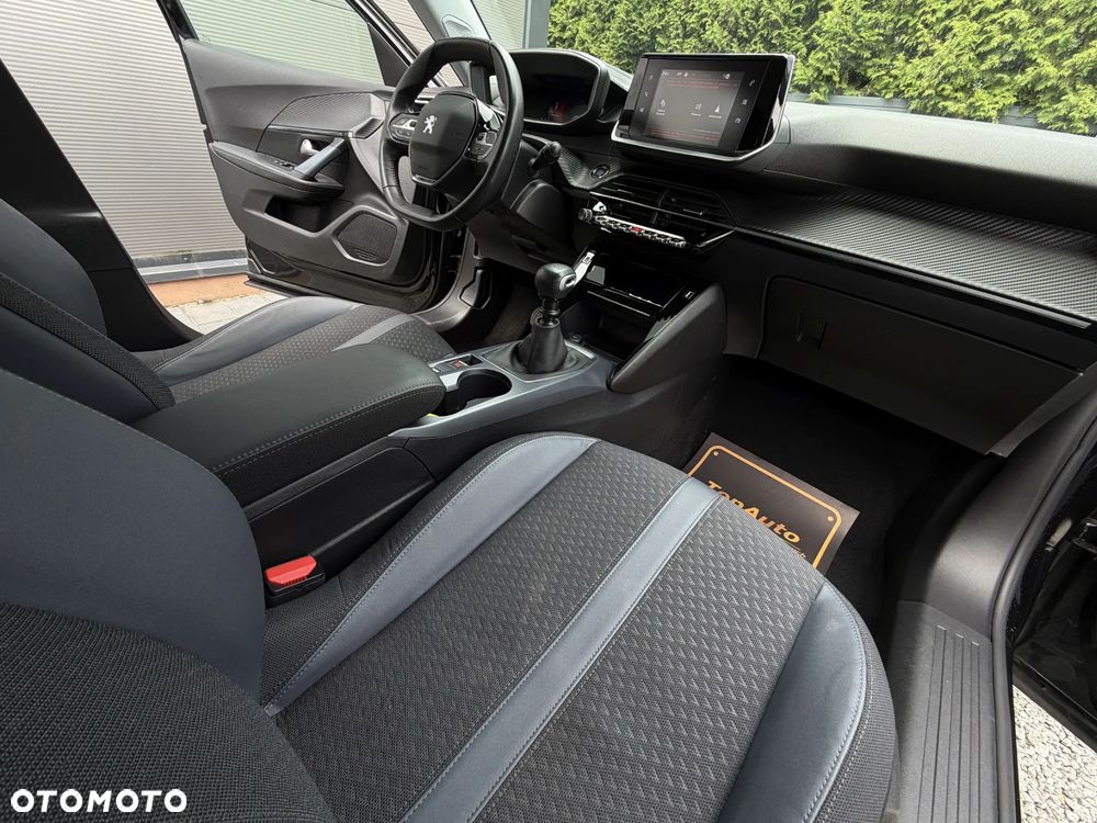 Peugeot 2008 1.2 PureTech Allure Pack S&S - 15