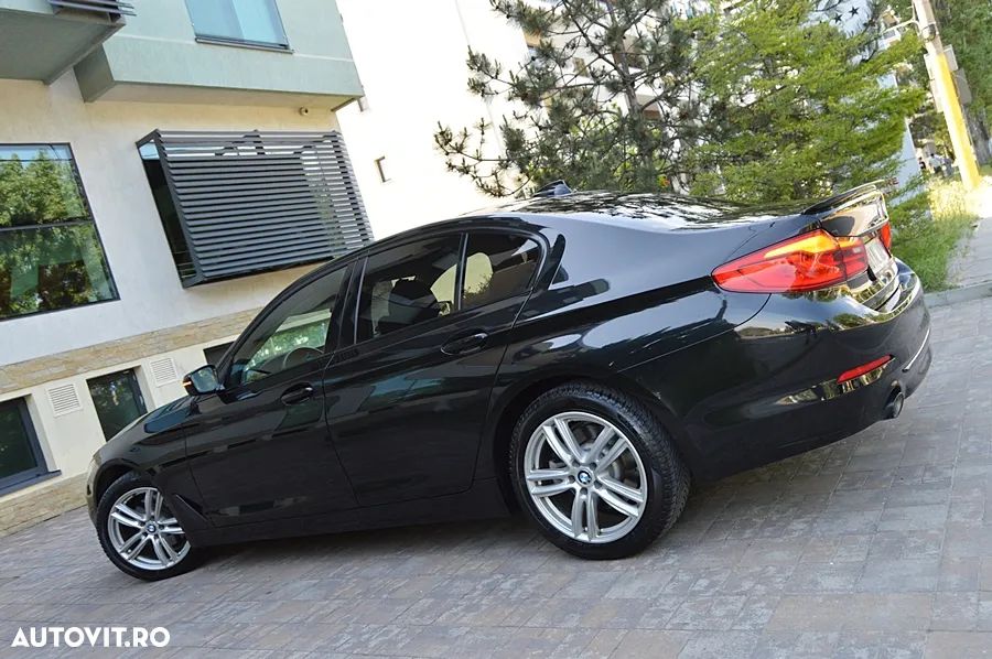 BMW Seria 5 520d xDrive Aut. Sport Line - 28