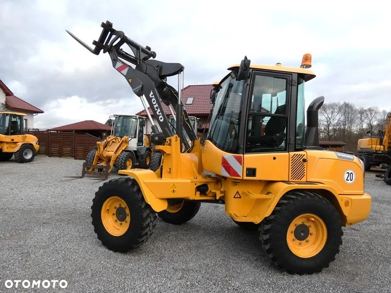 Volvo L30G Z Niemiec / 5.774mtg / kilka sztuk / - 33