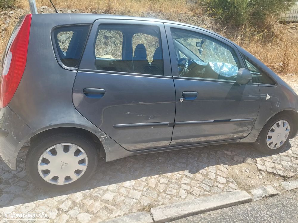 Mitsubishi Colt 1.1 Inform - 1