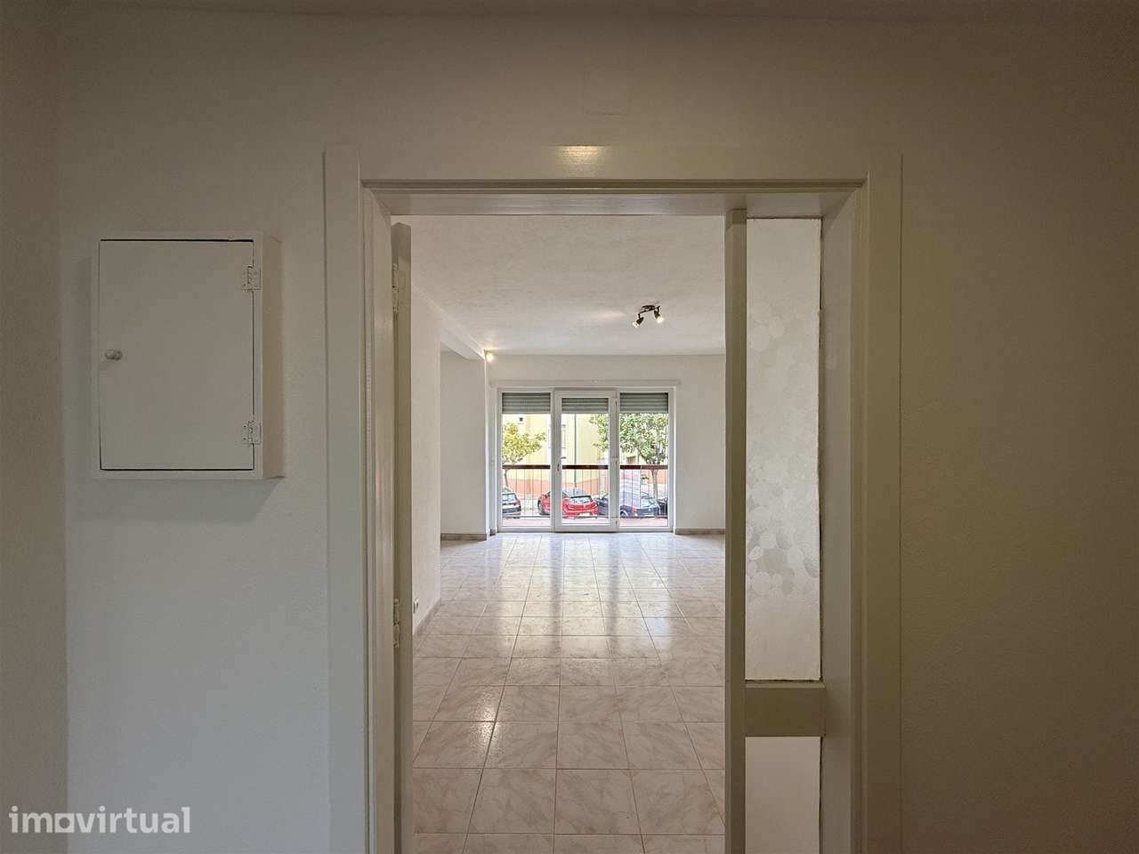 Apartamento T4 Remodelado - Grande imagem: 2/34