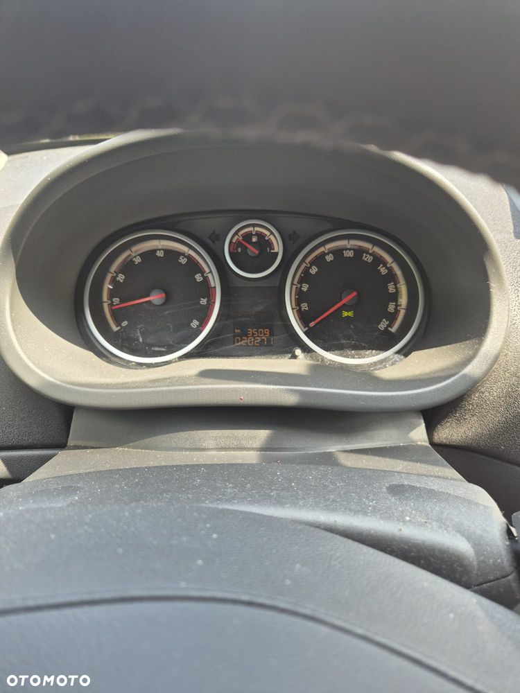 Opel Corsa 1.4 16V Cosmo - 7